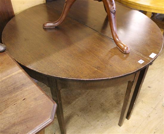 George III mahogany D end dining table(-)